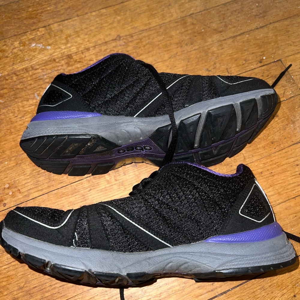 Abeo Pamela Sneakers, 7.5, with box - Picture 4 of 12